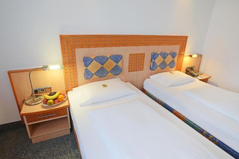 Plaza Kongresshotel Europe Щутгарт Стая снимка