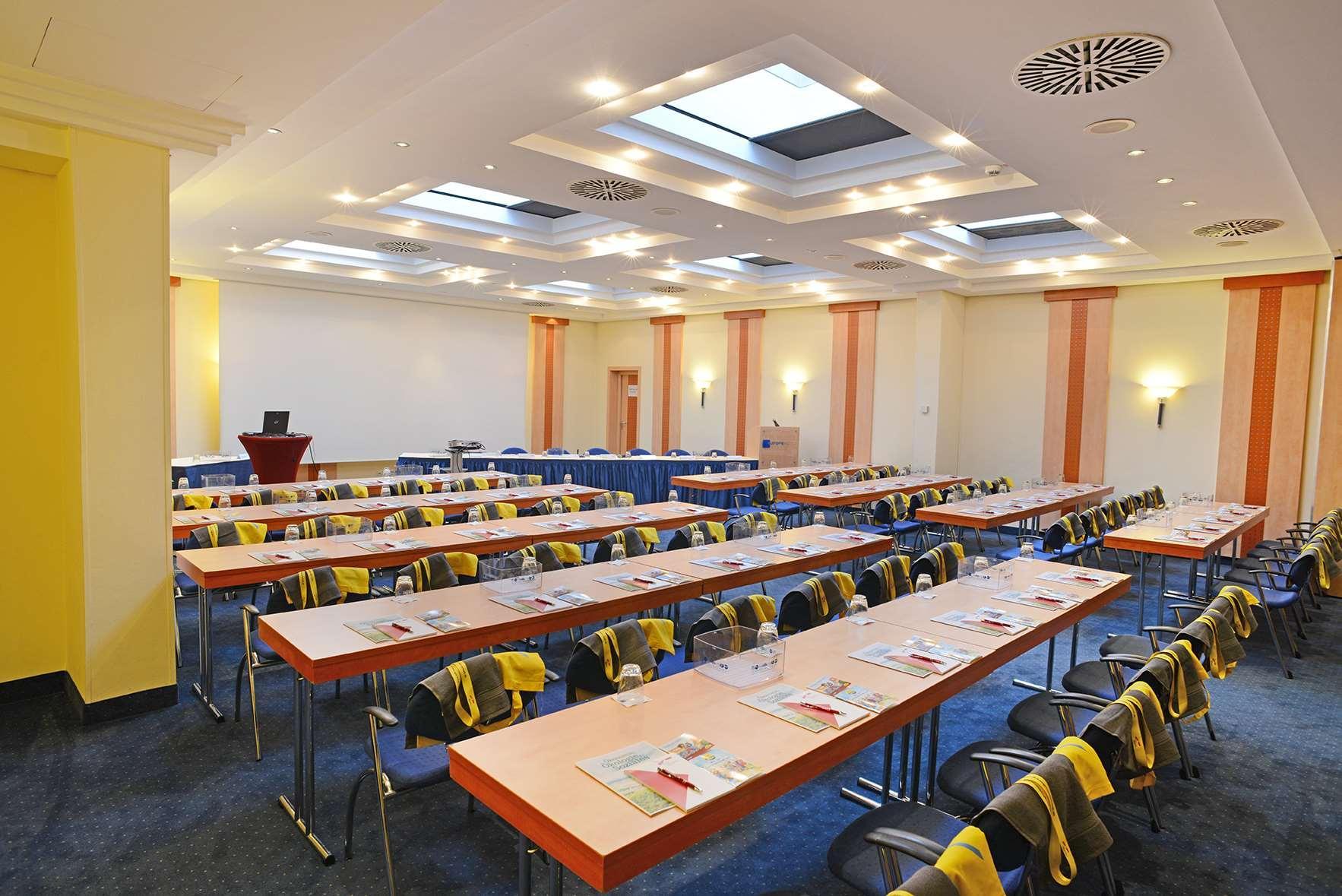 Plaza Kongresshotel Europe Щутгарт Екстериор снимка