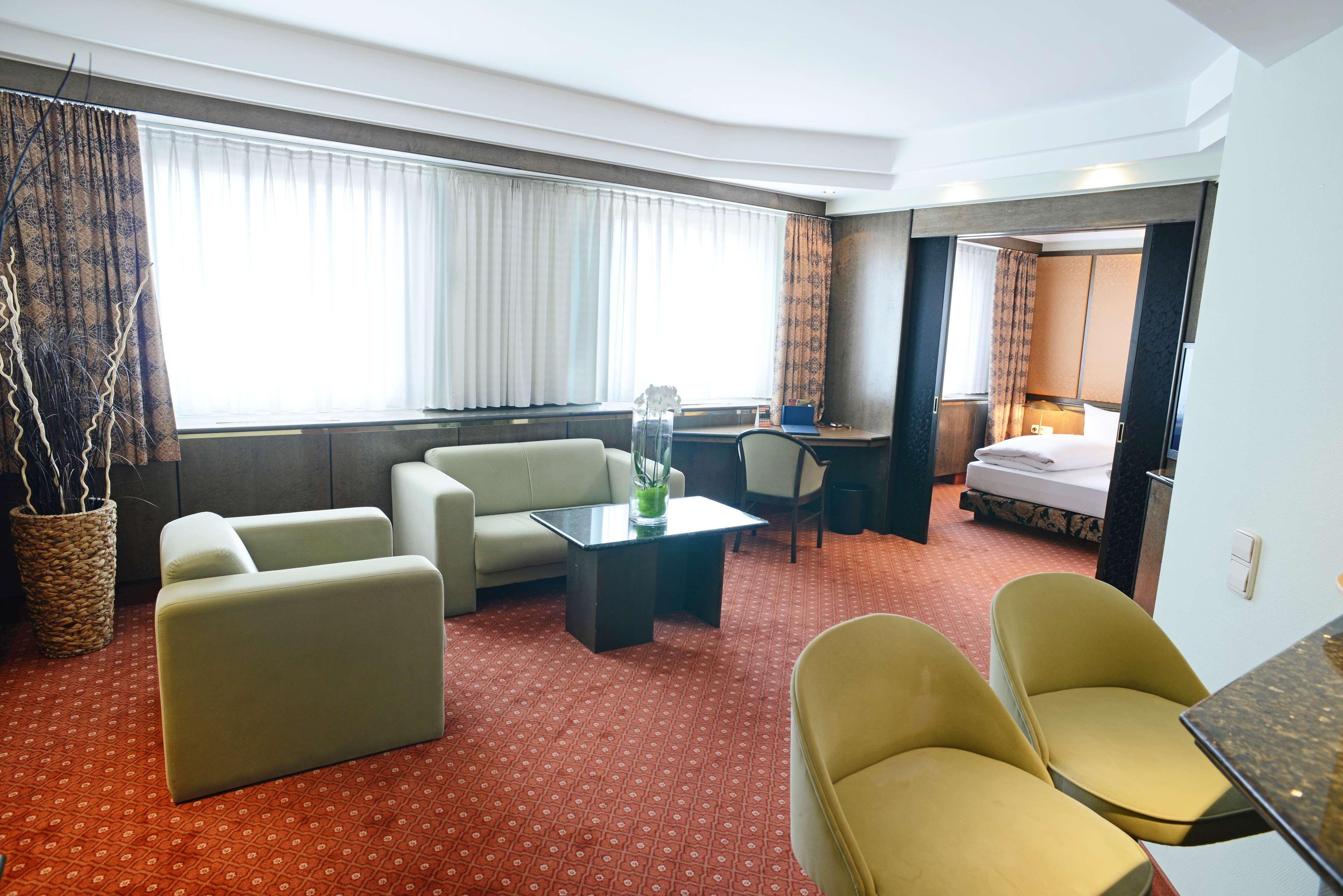 Plaza Kongresshotel Europe Щутгарт Екстериор снимка